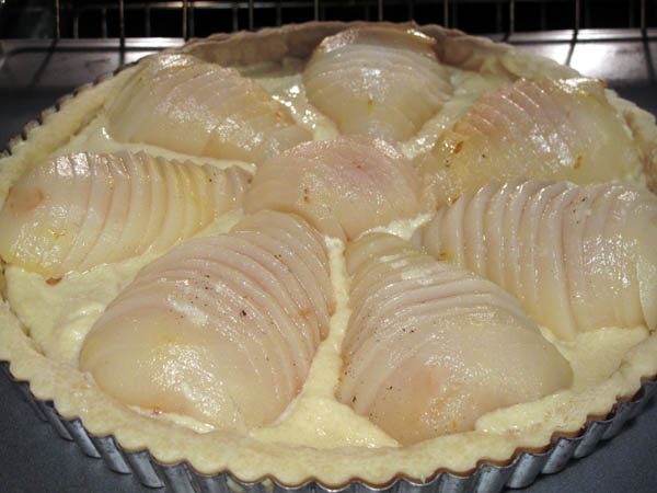 Pear tart oven